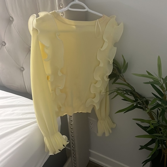 Zara blouse - Picture 2 of 2